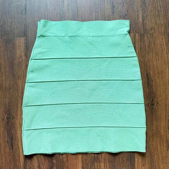 BCBG Max Azria Turquoise Blue Green Bandage Knit Mini Skirt M - Picture 2 of 7